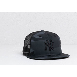 New Era 9Fifty MLB Essential New York Yankees Trucker Cap Camo/ Black
