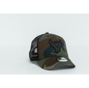 New Era Kids 9Forty A Frame NBA Character Chicago Bulls Trucker Cap Washed Camo/ Black
