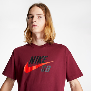 Nike SB Logo Skate T-Shirt Dark Beetroot/ Chile Red
